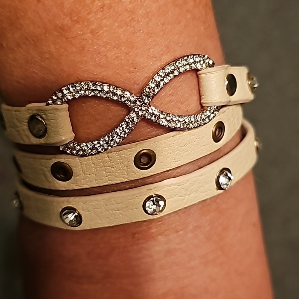 Blingy wrap bracelet